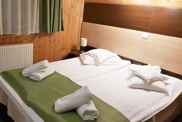 هتل Traveland Butique Resort Poiana Brasov