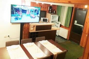 هتل Traveland Butique Resort Poiana Brasov