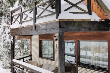 هتل Traveland Butique Resort Poiana Brasov