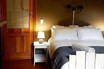 هتل 86 On Langenhoven B&b