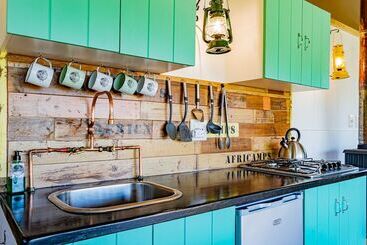 هتل Africamps At Mackers   Glamping