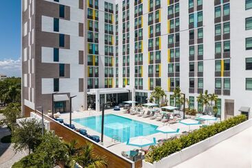 هتل Aloft Miami Aventura