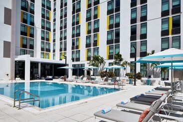 هتل Aloft Miami Aventura
