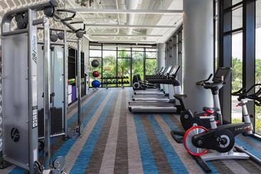 هتل Aloft Miami Aventura