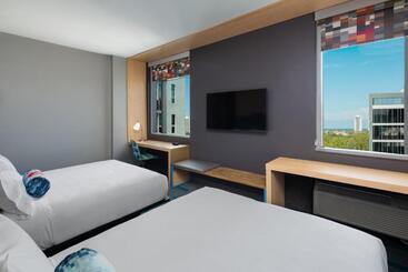 هتل Aloft Miami Aventura