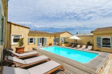 Auberge Burgundy Boutique Hotel & Spa