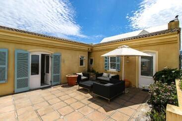 Auberge Burgundy Boutique Hotel & Spa