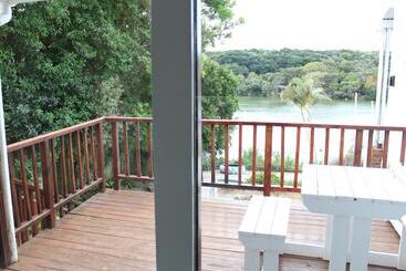 هتل Blue S Guest House