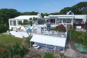 هتل Blue S Guest House