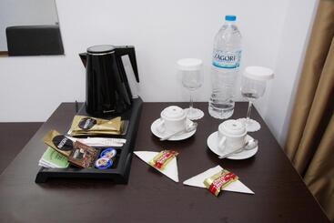 هتل Breeze Boutique Athens