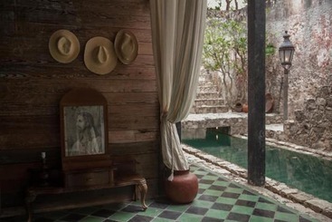 هتل Coqui Coqui Casa De Los Santos Izamal  The Only One Suite Collection