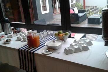 هتل Cu Guest House