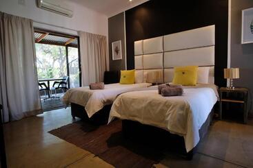 هتل Cu Guest House