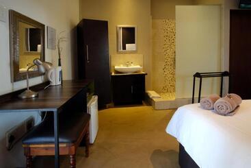 هتل Cu Guest House