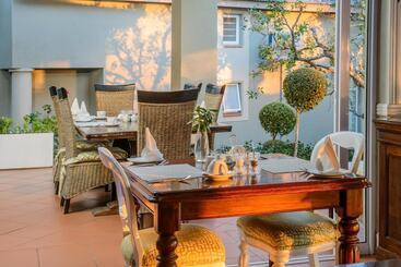 هتل Francolin Lodge