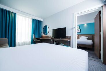 هتل Hampton By Hilton Belfast City Centre