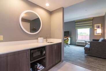 هتل Hampton Inn & Suites Allen Park