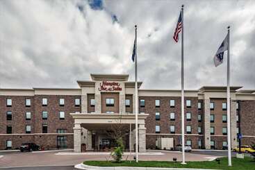 هتل Hampton Inn & Suites Allen Park