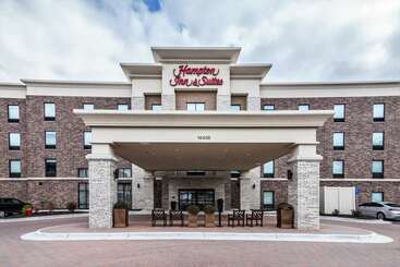 هتل Hampton Inn & Suites Allen Park