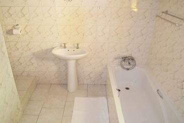 هتل Harmony Guest House