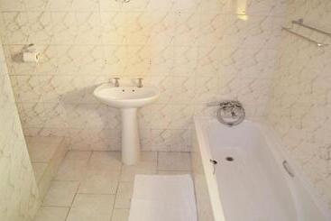 هتل Harmony Guest House
