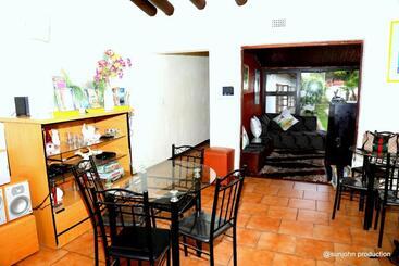 هتل Harmony Guest House