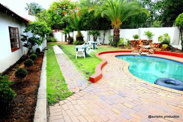 هتل Harmony Guest House