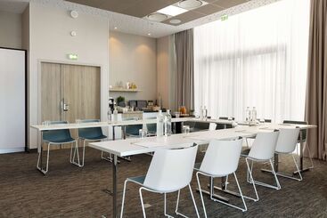 هتل Hilton Garden Inn Bordeaux Centre