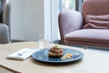 هتل Hilton Garden Inn Bordeaux Centre