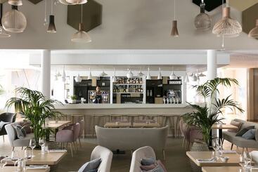 هتل Hilton Garden Inn Bordeaux Centre