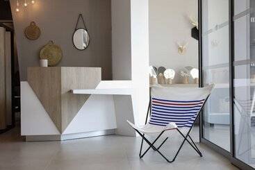 هتل Hilton Garden Inn Bordeaux Centre