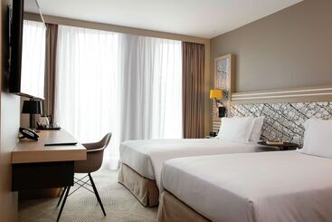 هتل Hilton Garden Inn Bordeaux Centre