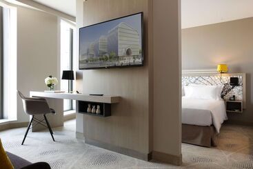 هتل Hilton Garden Inn Bordeaux Centre