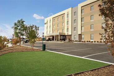 هتل Home2 Suites By Hilton Elko