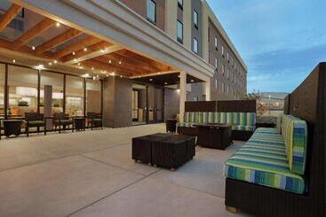 هتل Home2 Suites By Hilton Elko