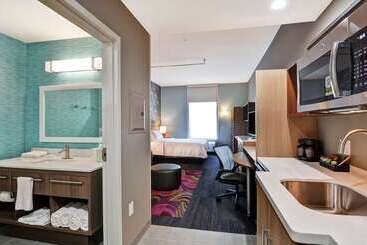 هتل Home2 Suites By Hilton Mckinney