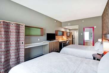 هتل Home2 Suites By Hilton Mckinney