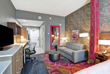 هتل Home2 Suites By Hilton Mckinney
