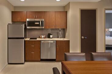 هتل Hyatt Place Warwick/providence Airport