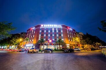هتل Ibis Chengdu Meizhou Center