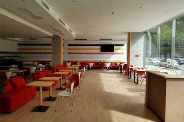 هتل Ibis Chengdu Meizhou Center