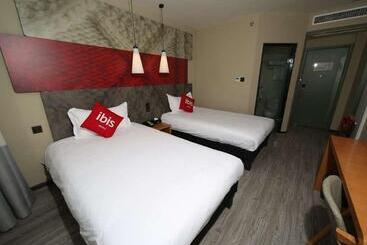 هتل Ibis Chengdu Meizhou Center