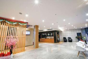 هتل Ibis Chengdu Meizhou Center