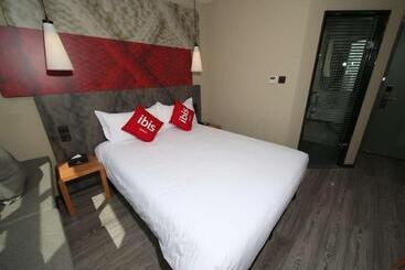 هتل Ibis Chengdu Meizhou Center
