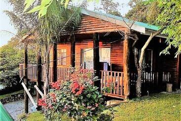 هتل Impala Niezel Lodge