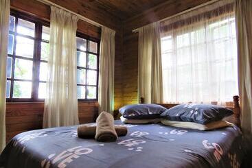 هتل Impala Niezel Lodge