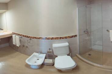 هتل Inga By Dot Suites
