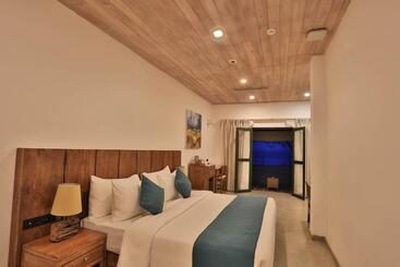 هتل Regenta Arie Lagoon Negombo