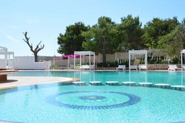 هتل Residence La Corvetta