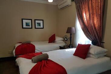 Santai Guesthouse - Brits